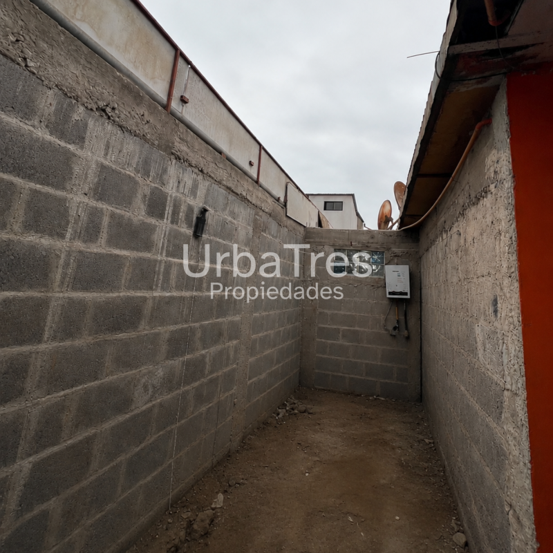 Venta Casa 6 Dormitorios 2 Baños, Avenida las Acacias, Arica