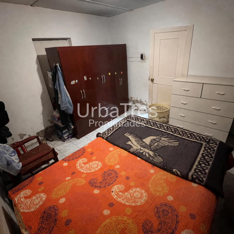 Venta Casa 6 Dormitorios 2 Baños, Avenida las Acacias, Arica