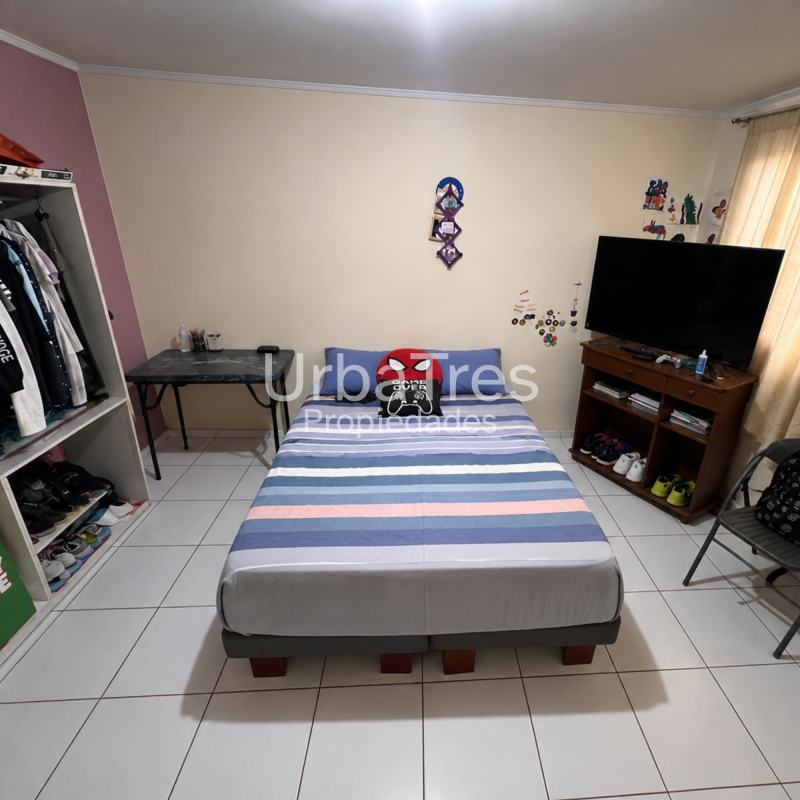 Venta Casa 6 Dormitorios 2 Baños, Avenida las Acacias, Arica