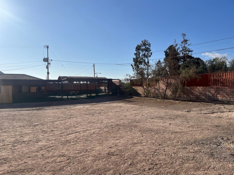 Arriendo Oficinas en Amplio Terreno Cerro Sombrero, Arica