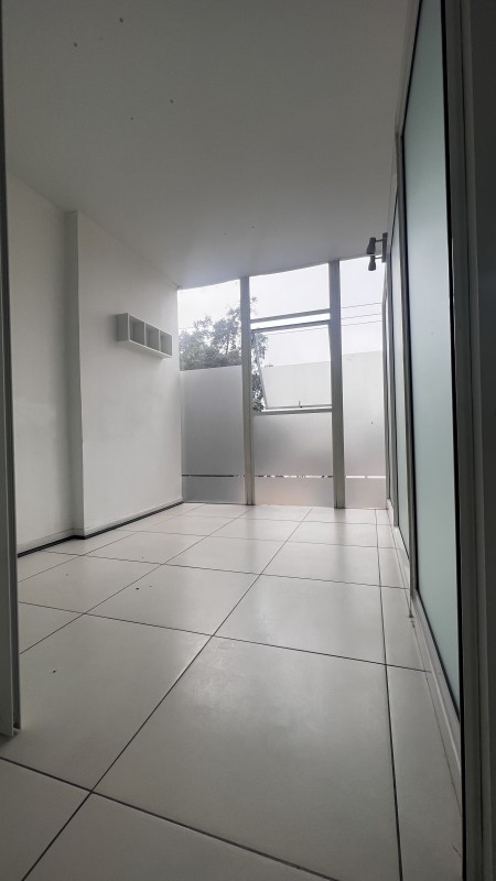 Se Arrienda Oficina Box Médico en Edificio España