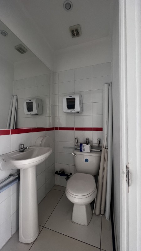 Se Arrienda Oficina Box Médico en Edificio España