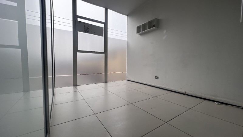 Se Arrienda Oficina Box Médico en Edificio España