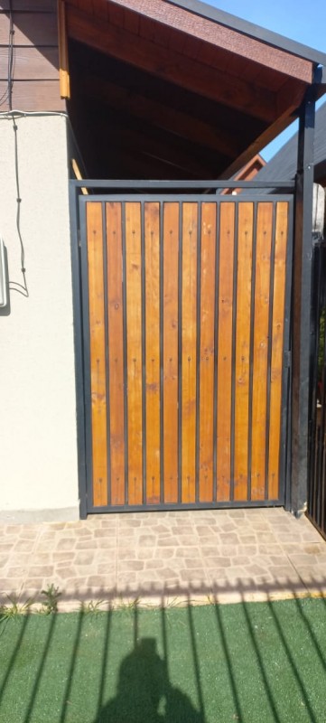 Vende Casa en Huertos de Linares 3D y 2B