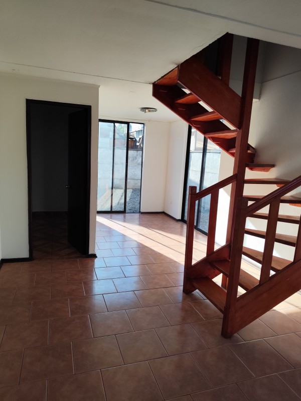Vende Casa de 3D y 2B en Puerta Norte Linares