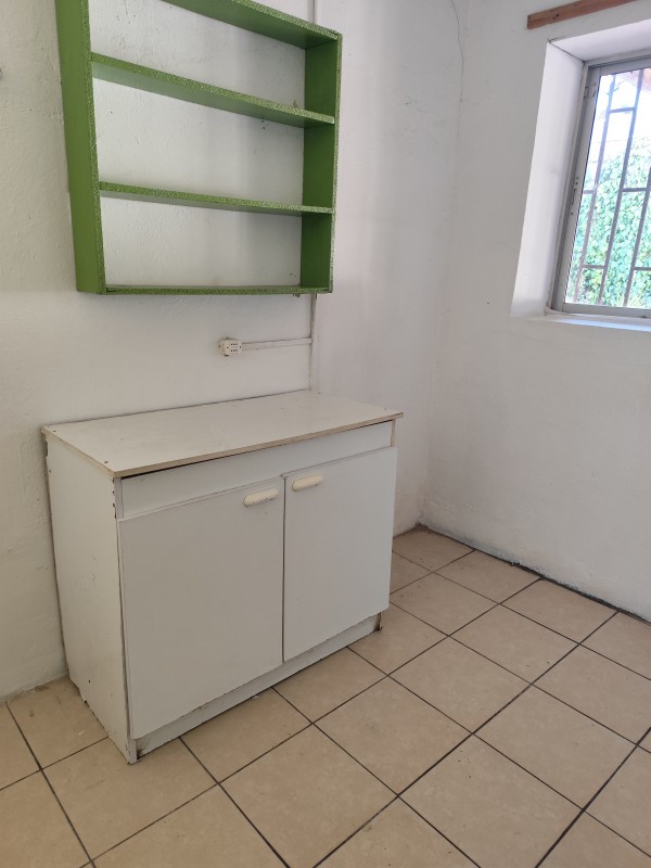 Arrienda Propiedad Comercial de 8 Oficinas en Linares