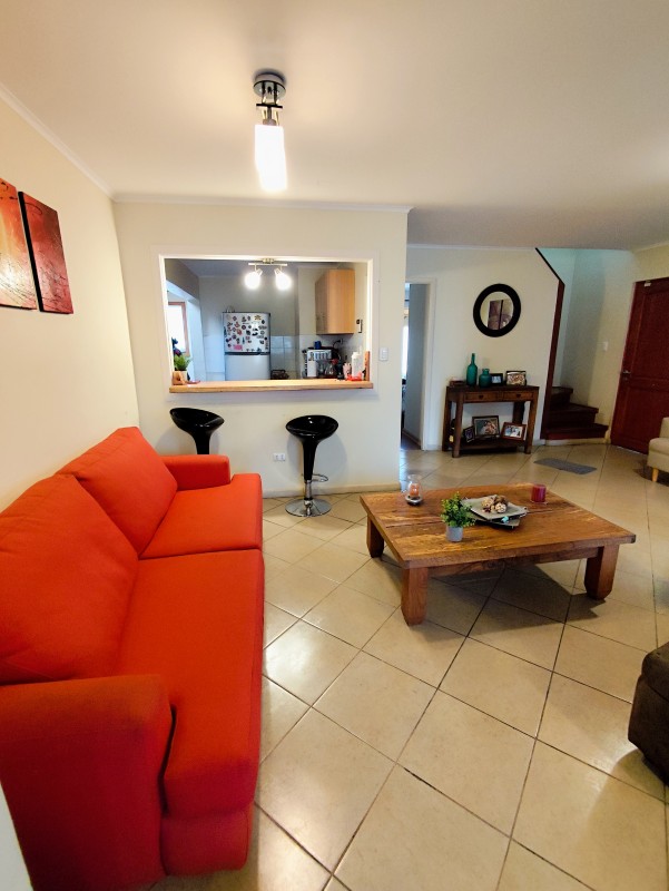 Vende Casa de 4D y 3B en Valle Alborada Linares