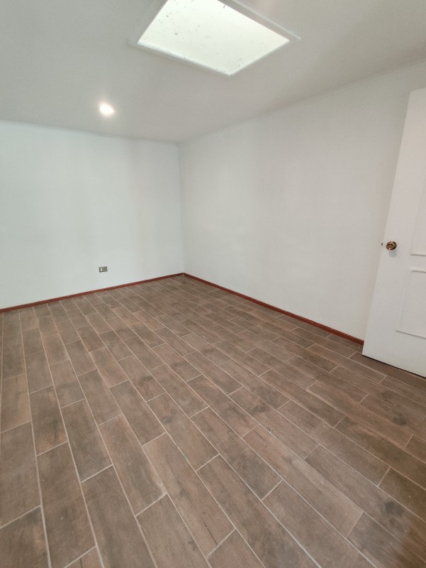 Vende Casa de 3D y 2B en Villa Pablo Neruda Linares