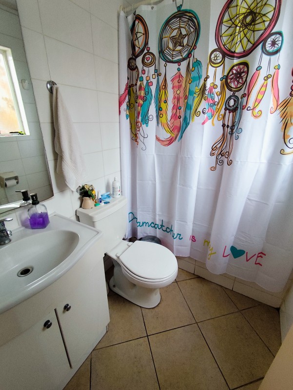 Vende Casa de 4D y 3B en Valle Alborada Linares