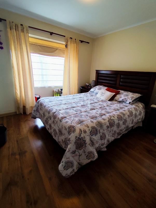Vende Casa de 4D y 3B en Valle Alborada Linares