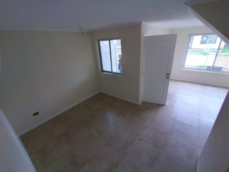 Vende Casa en Huertos de Linares 3D y 2B
