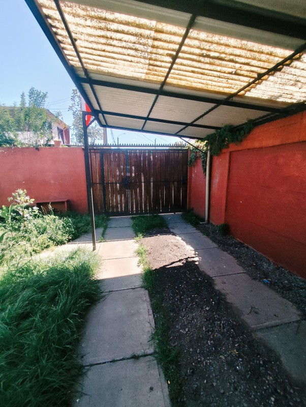 Vende Casa de 3D y 2B en Villa Pablo Neruda Linares