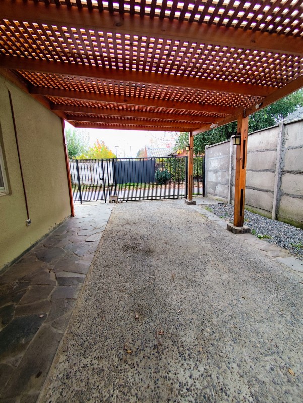 Vende Casa de 4D y 3B en Valle Alborada Linares