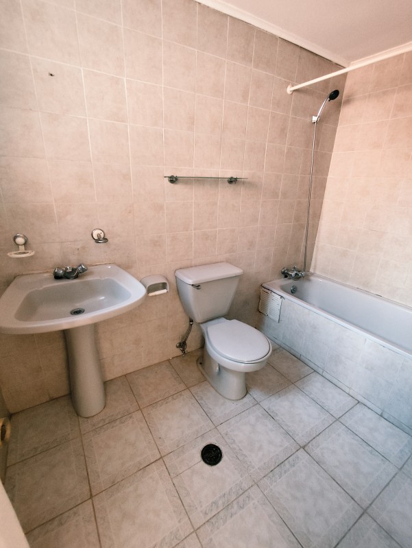 Vende Casa de 3D y 2B en Villa Pablo Neruda Linares