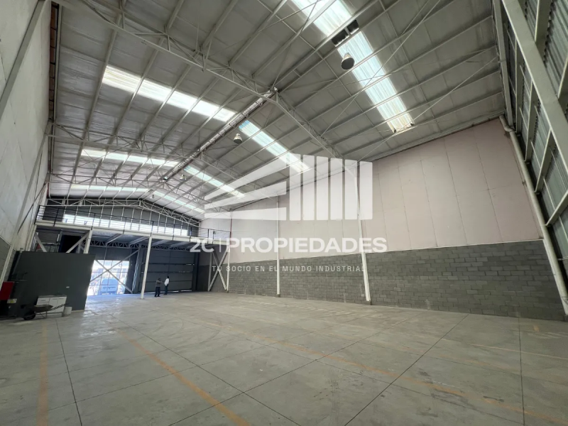 Quilicura, Bodega Excelente Bodega