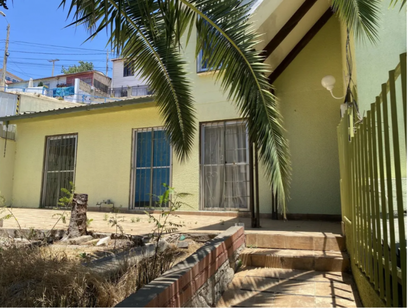 Hermanos Clark , Agua Santa Impecable Casa Remodelada