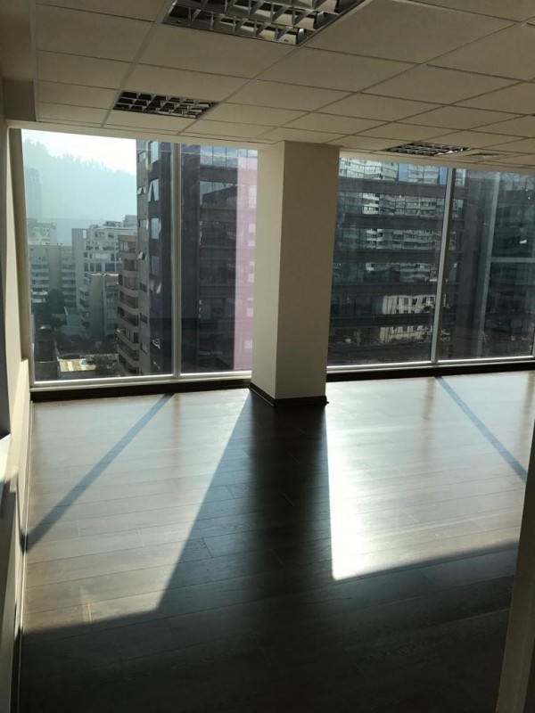 Moderna Oficina en Providencia