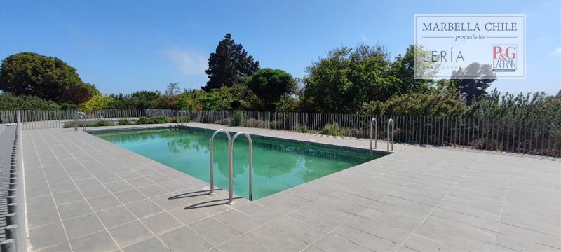 Vende Moderno Departamento en Marbella