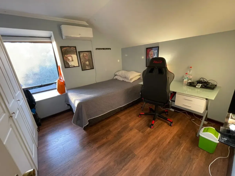 Impecable Casa en Condominio, 5D 4B, Cocina Remodelada!