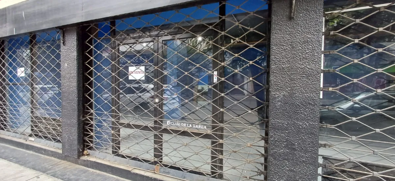 Arriendo Local Comercial Arlegui Esquina Ecuador