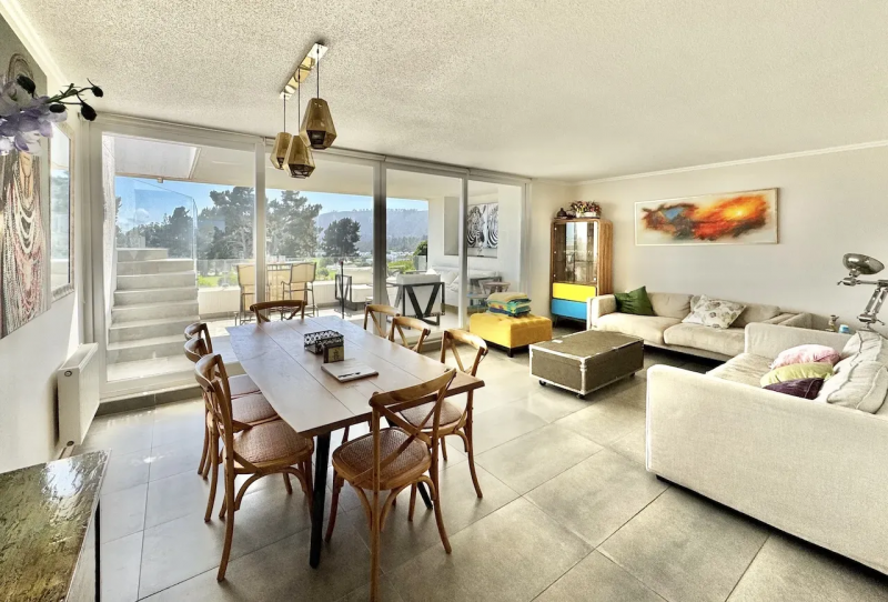 Vende Penthouse en Marbella,