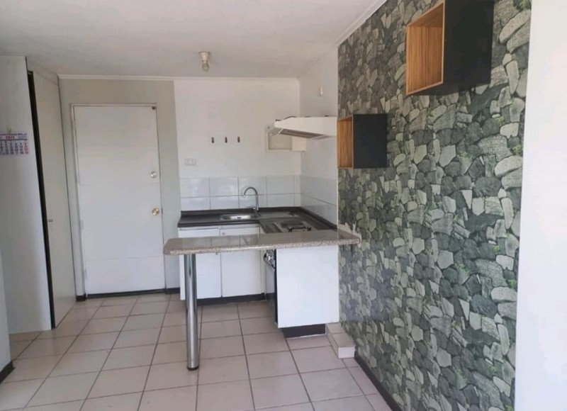 Cerca de Metro Hospital, Santiago