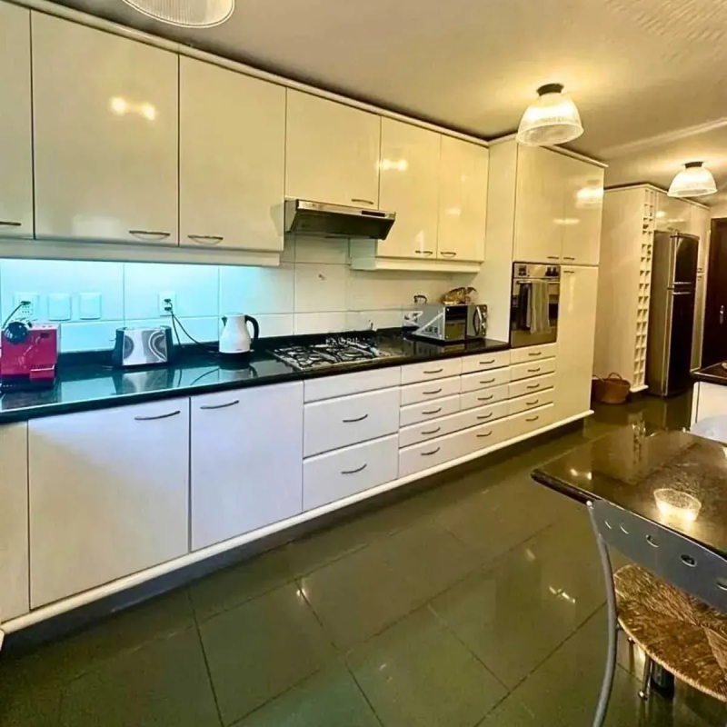 Arriendo Grande y Moderno Departamento