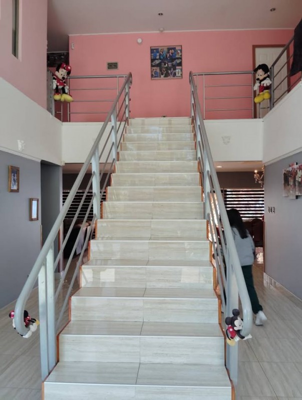 Camino de Nos, San Bernardo, Hermosa.y Moderna Casa