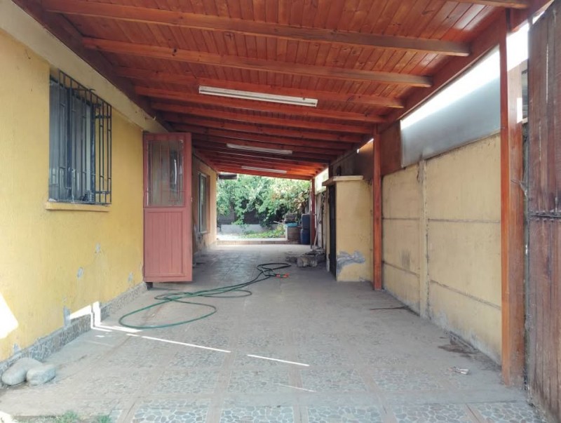 Casa Habitable , Leve Remodelación, en Buen Estado