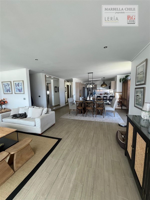 Moderno Departamento en Marbella,