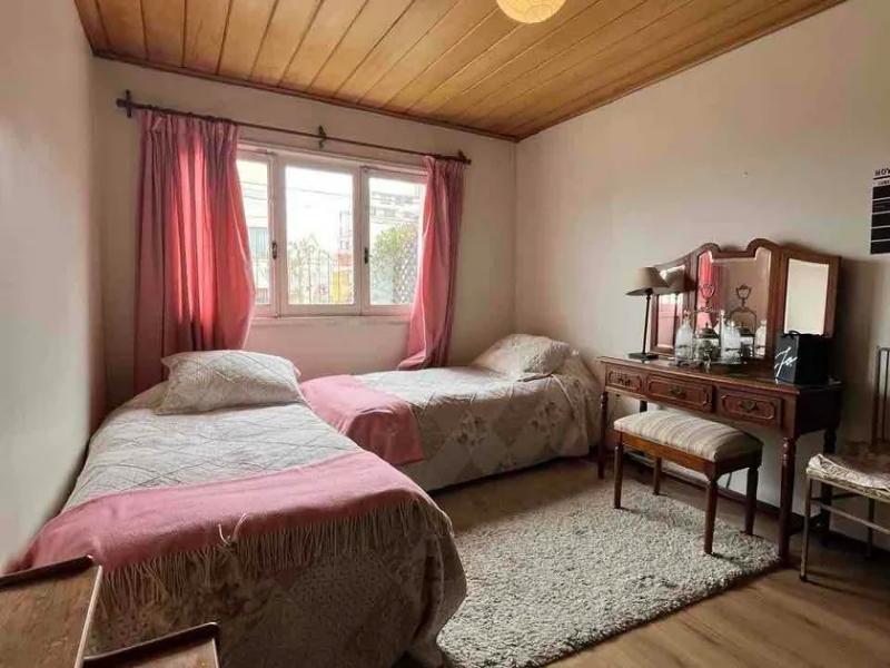 Casa en Recreo, Solida Excelente Estado