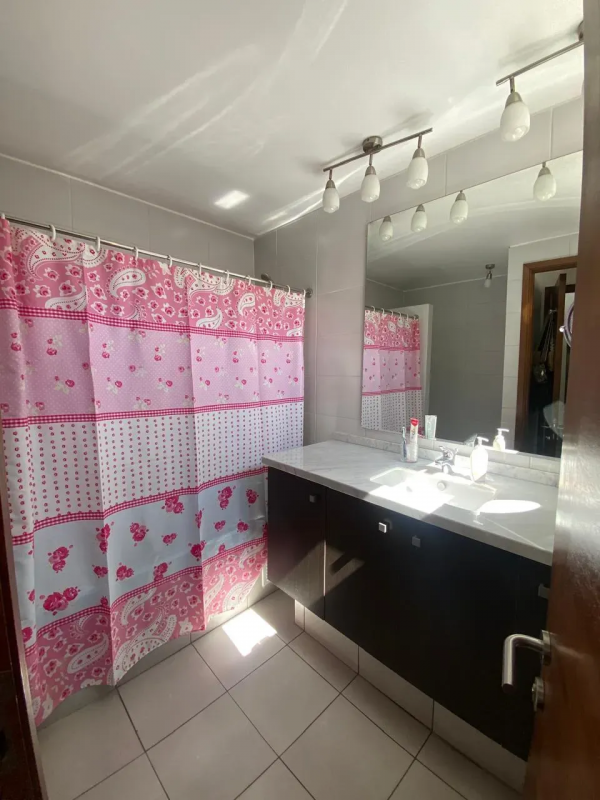 Casa en los Bravos, Lo Barnechea