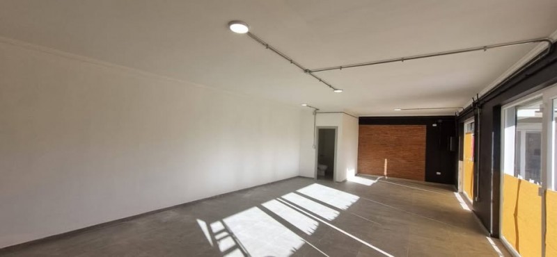Arriendo Local Comercial, Strip Center Limache