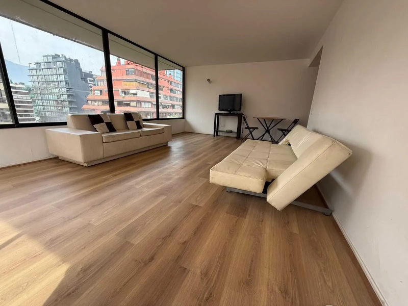 Arriendo en las Condes, Calle Luz,