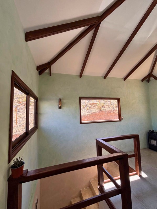 Cochiguaz, Valle del Elqui. Casa Moderna Negocio Cerrado