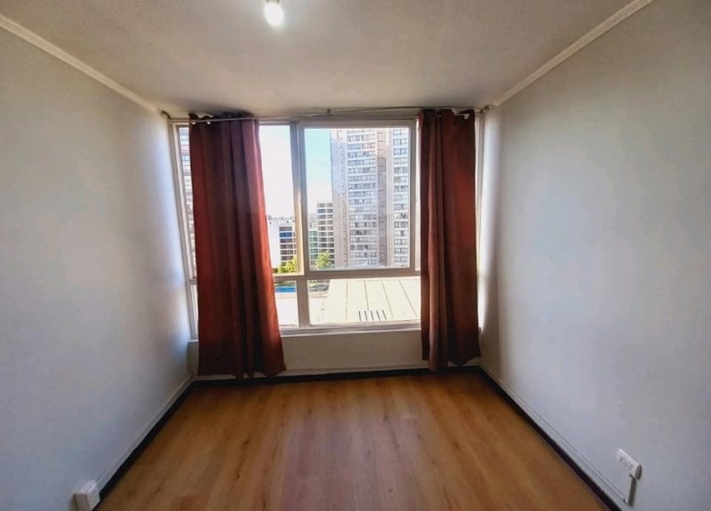 Cerca de Metro Hospital, Santiago