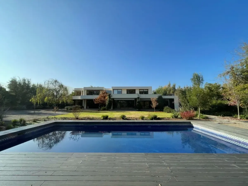 Moderna Casa en Chicureo,