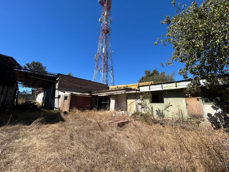 Industrial , 2300 Metros Cuadrados Aprox