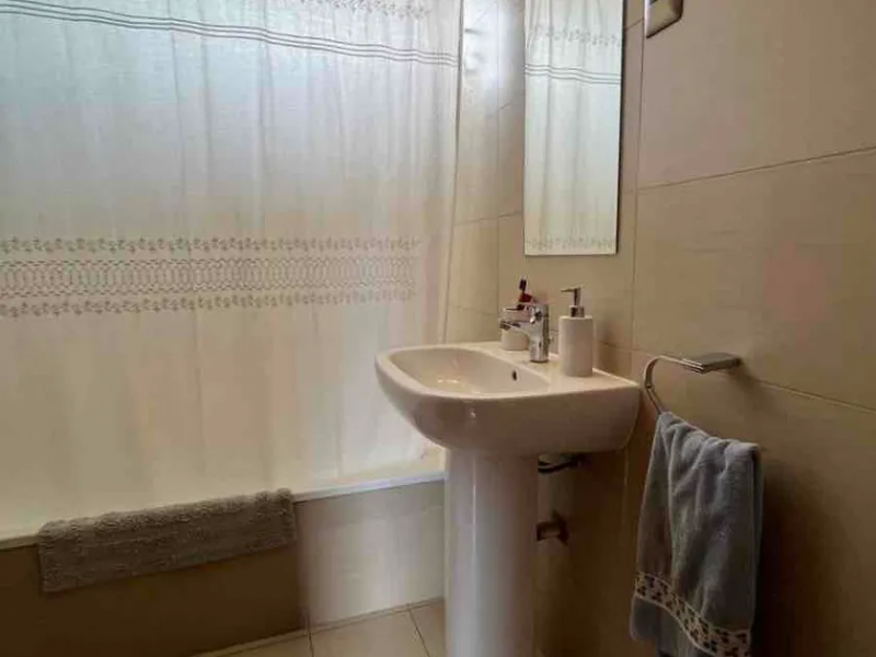 Casa en Recreo, Solida Excelente Estado