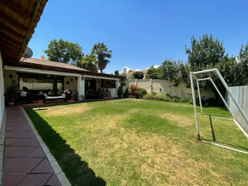 Casa en Chicureo, las Flores