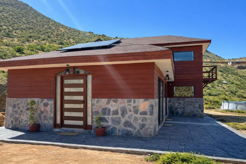 Fotografía de Cochiguaz, Valle del Elqui. Casa Moderna Negocio Cerrado