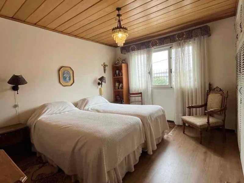 Casa en Recreo, Solida Excelente Estado