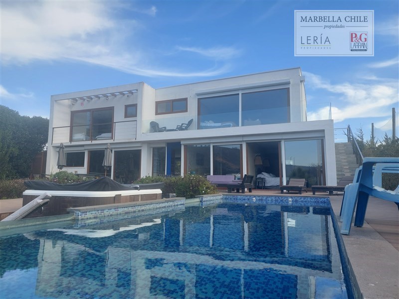 Vende Hermosa Casa en Maitencillo