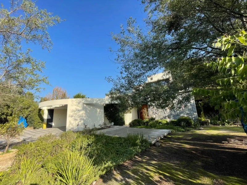 Moderna Casa en Chicureo,