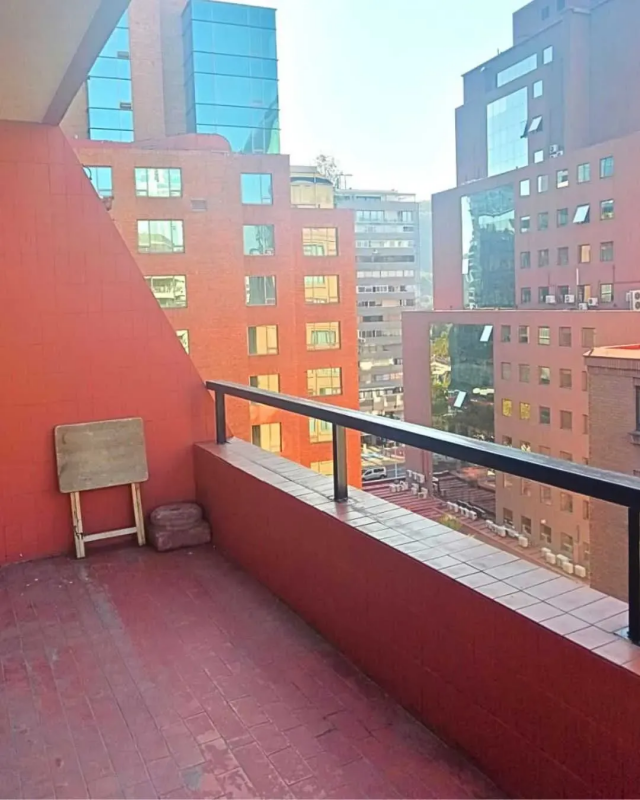 Arriendo en las Condes, Calle Luz,