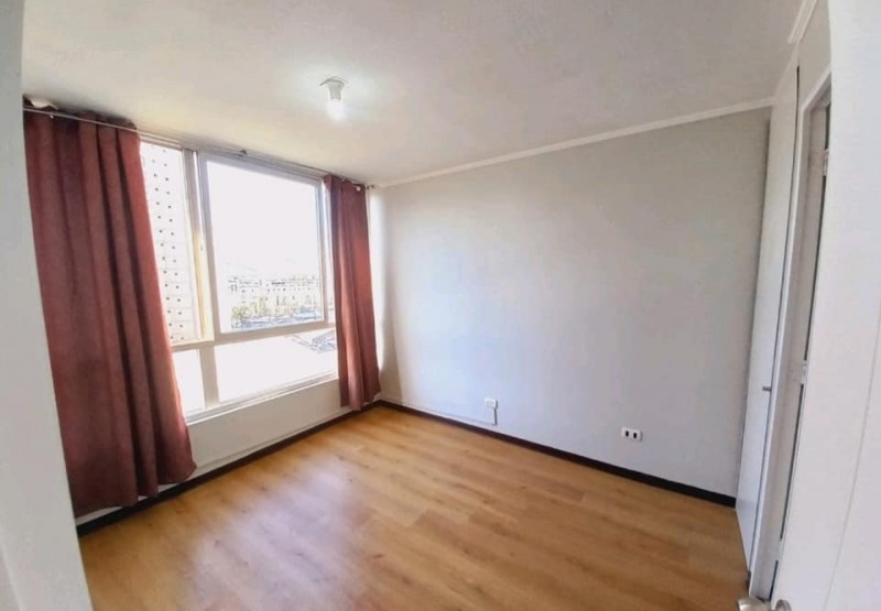 Cerca de Metro Hospital, Santiago