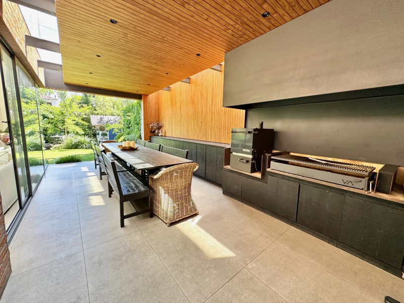 Casa Moderna en Vitacura, Impecable, Casa