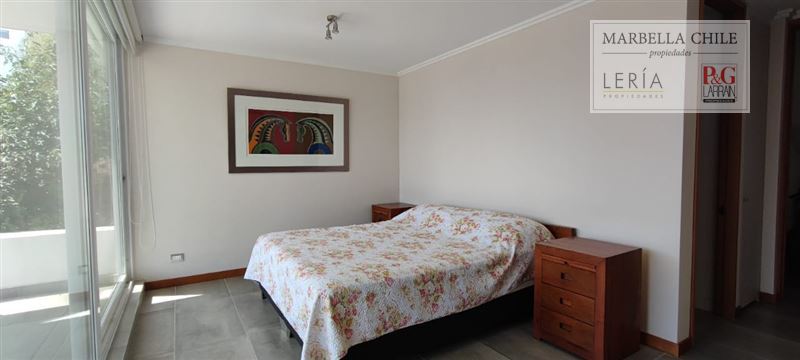 Vende Moderno Departamento en Marbella