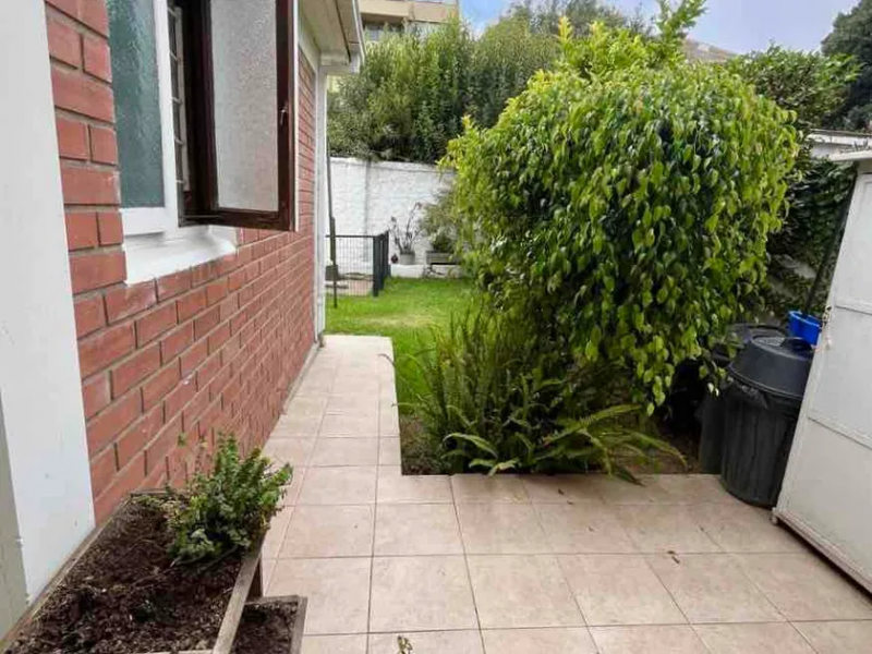 Casa en Recreo, Solida Excelente Estado