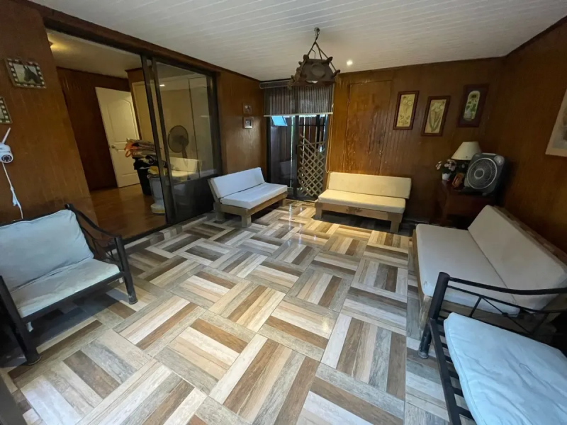 Impecable Casa en Condominio, 5D 4B, Cocina Remodelada!